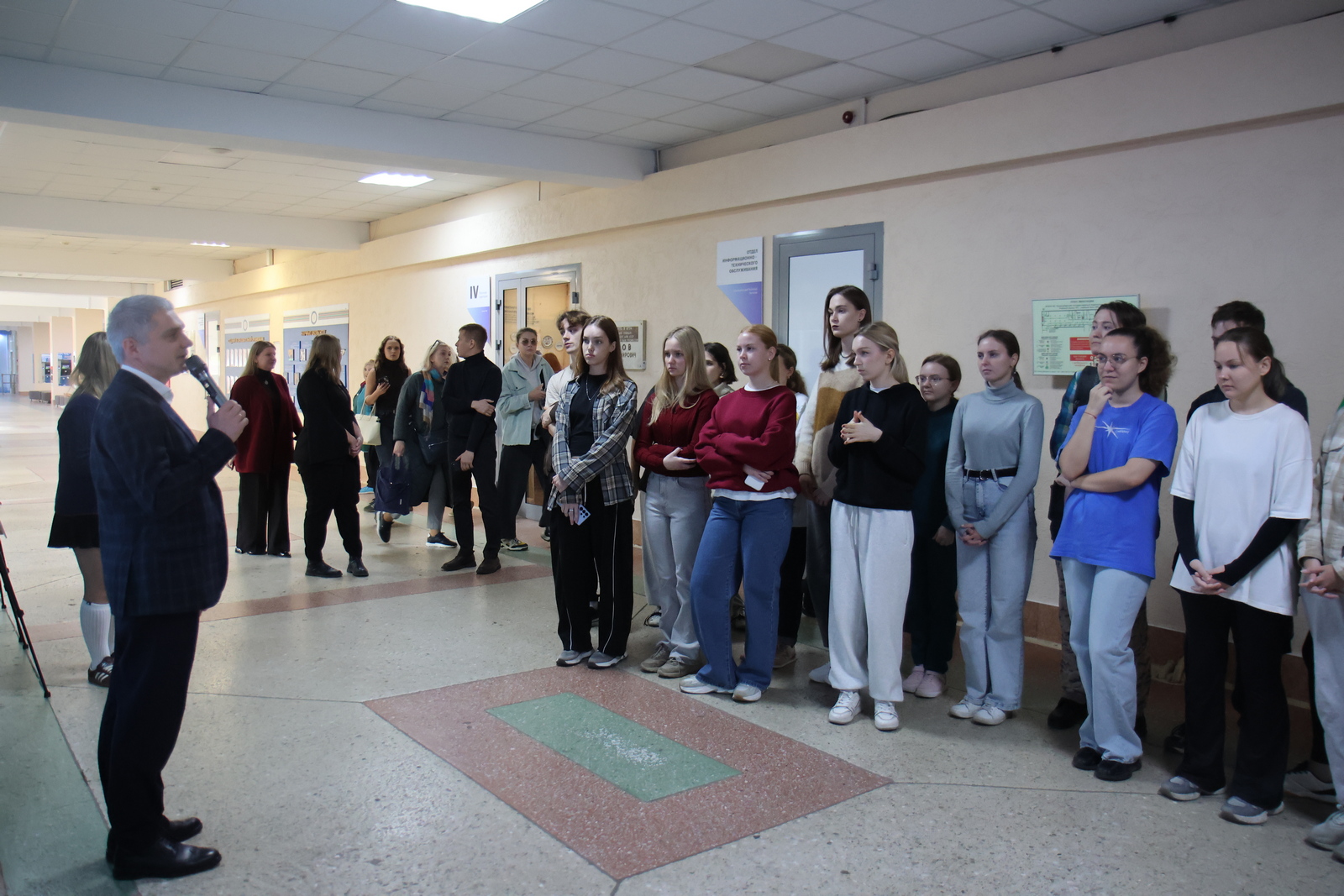 НОВАТ открывает в вузах Новосибирска цикл выставок «Донбасс. Прошлое и настоящее» - НОВАТ - фото №8