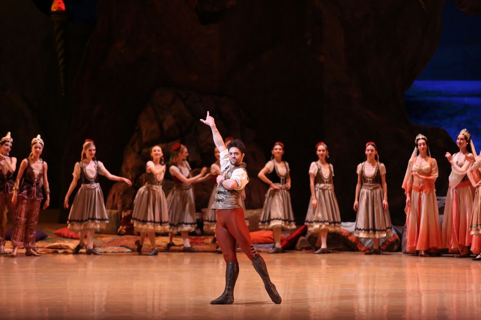 Le Corsaire. Back on stage in NOVAT - Photo №35