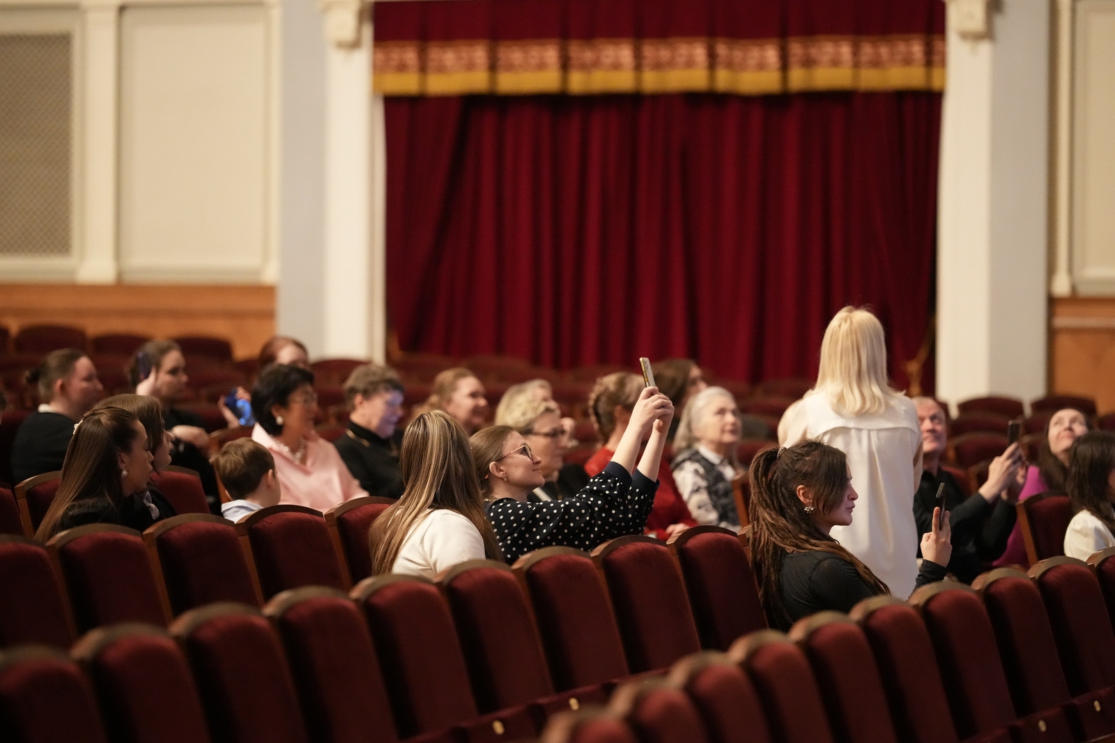 НОВАТ объединил театральный Новосибирск,  отпраздновав День театра с сибирским размахом - НОВАТ - фото №10