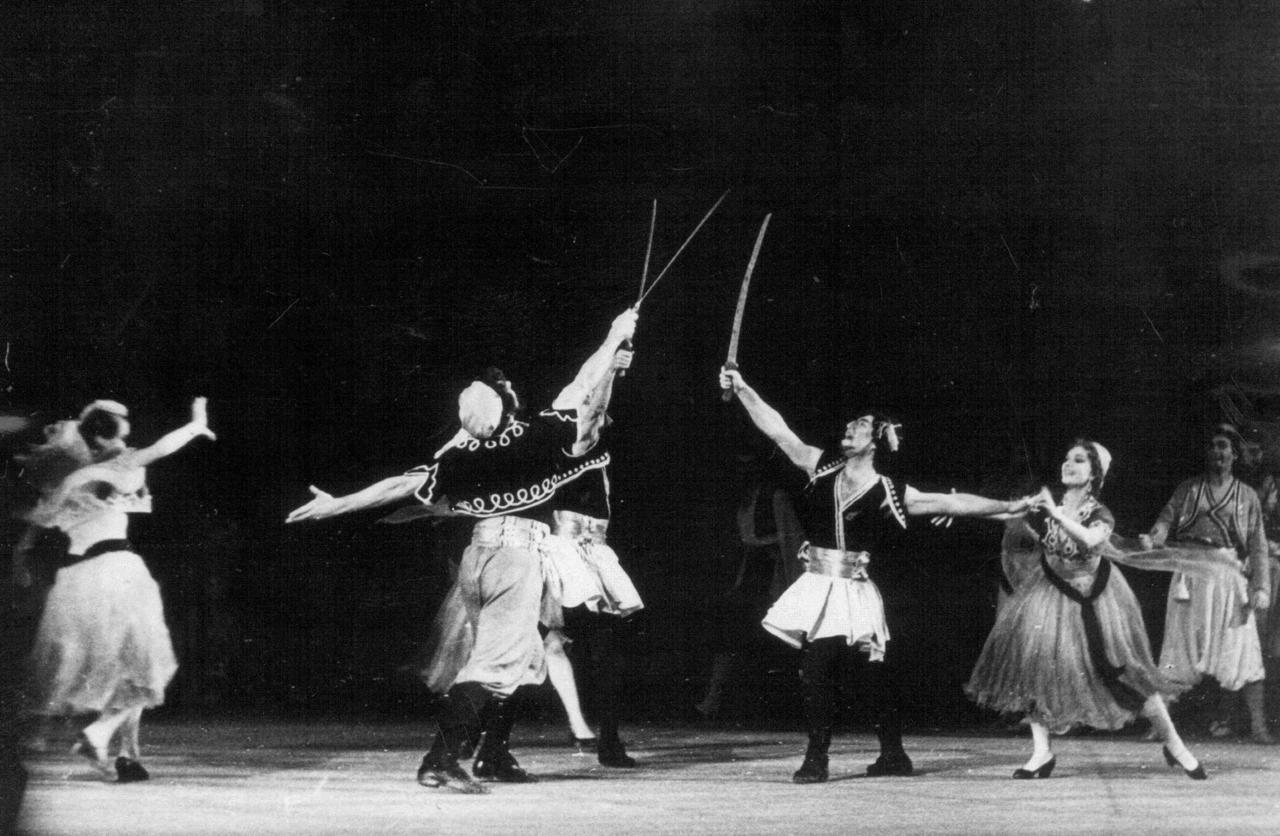 Сибирские истоки экшен-балета «Корсар» - НОВАТ - фото №7