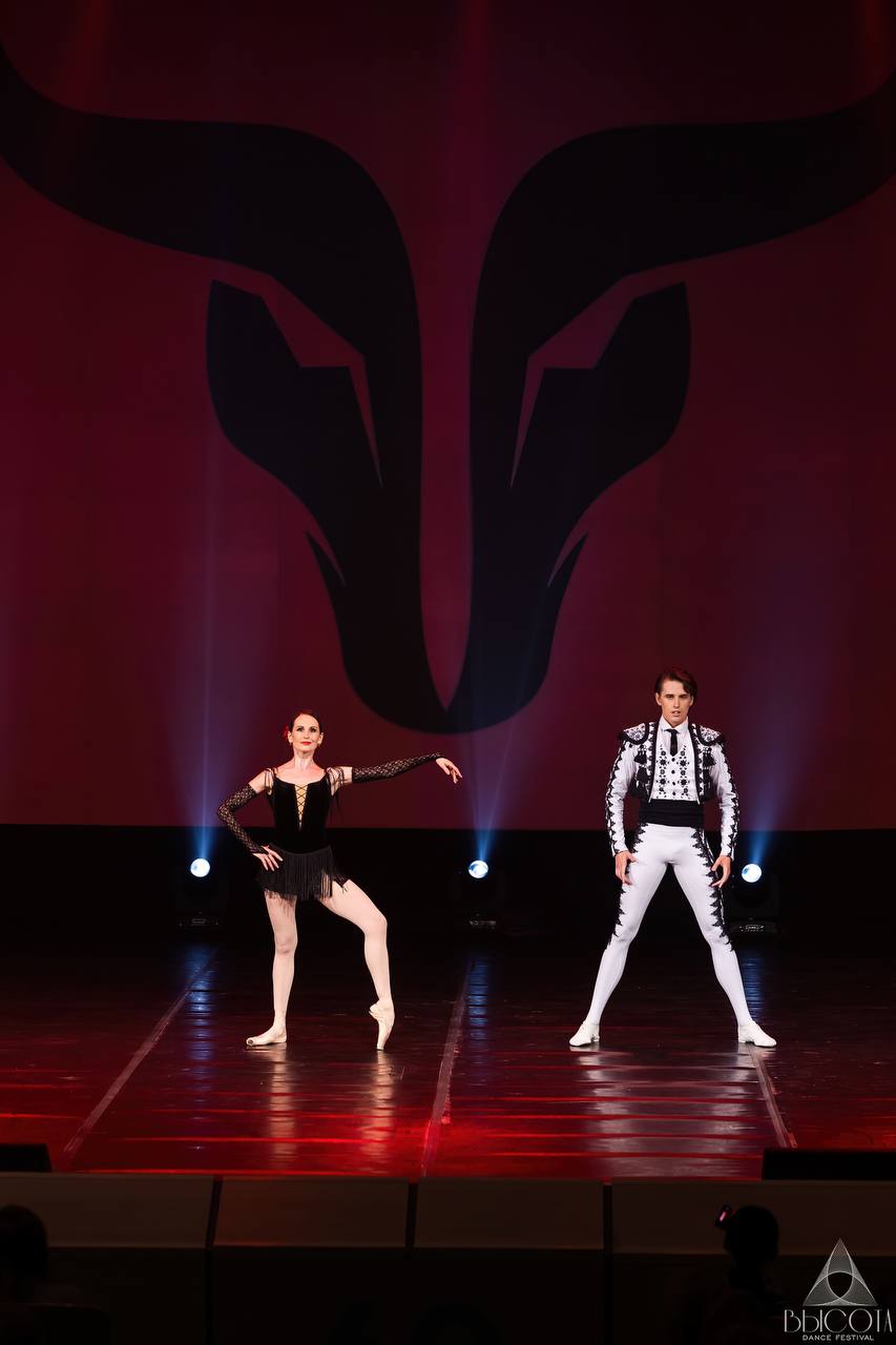 Прима-балерине НОВАТа Анне Одинцовой присвоено звание народного артиста России - НОВАТ - фото №15