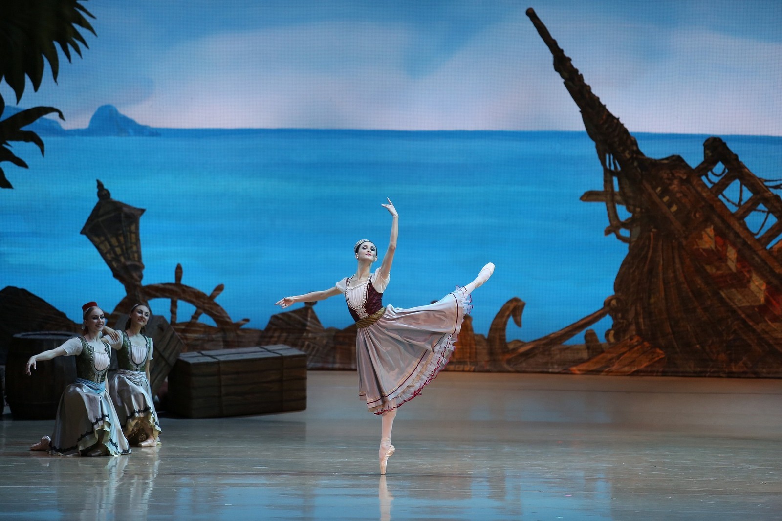 Le Corsaire. Back on stage in NOVAT - Photo №27