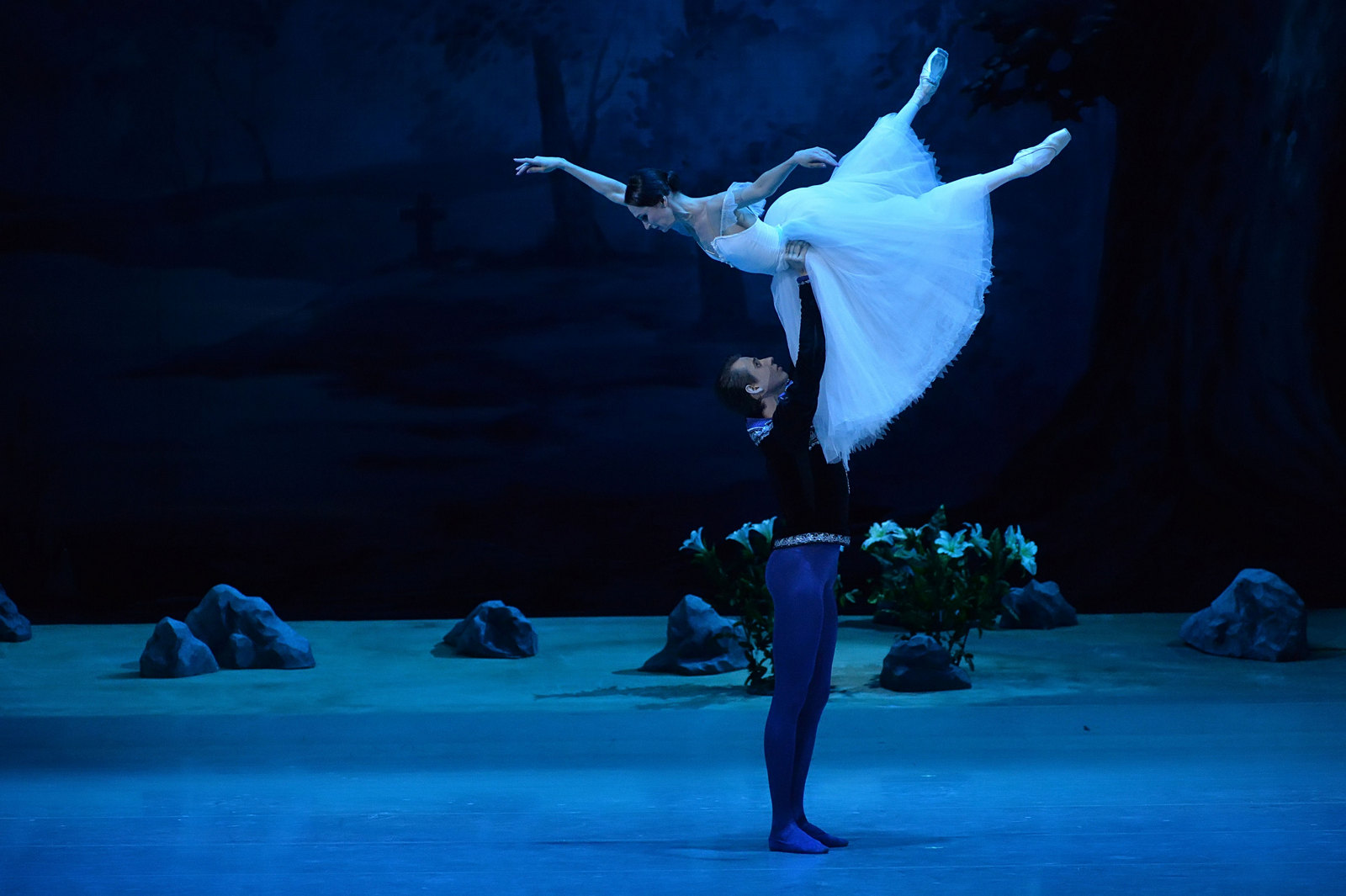 Прима-балерине НОВАТа Анне Одинцовой присвоено звание народного артиста России - НОВАТ - фото №14