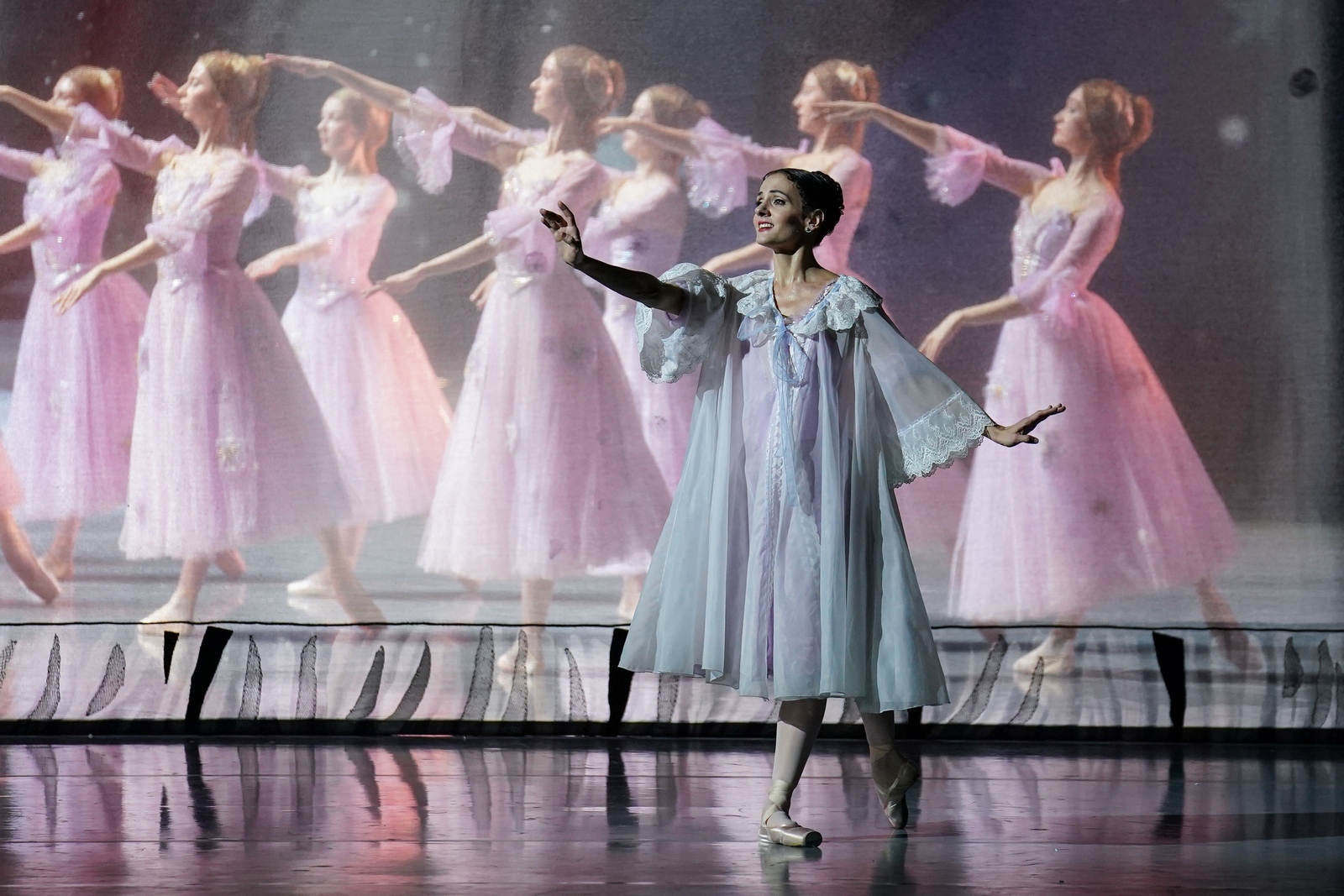 Анна Гермизеева: «Я благодарна за то, что у меня есть в театре» - НОВАТ - фото №20