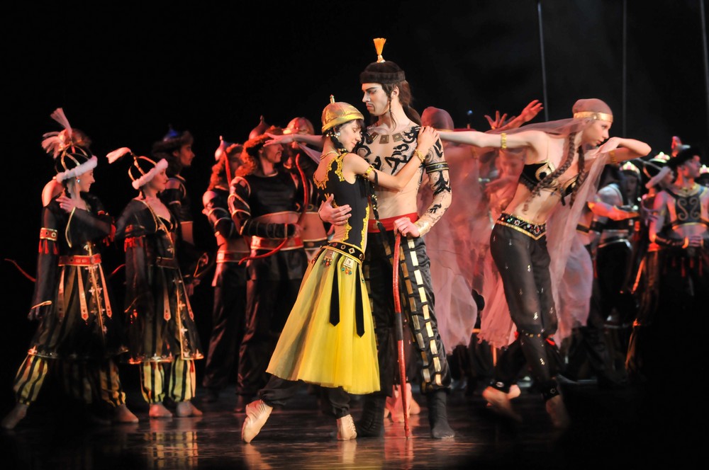 Битвы и триумфы в балетах в НОВАТе - Фото №1