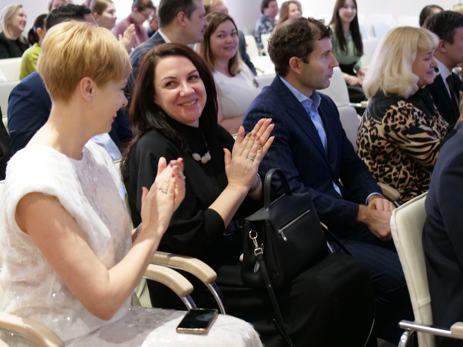 Музыкальный подарок НОВАТа участникам благотворительной ярмарки  в НГУАДИ - НОВАТ - фото №7