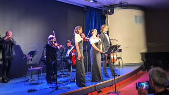 Концерт, посвященный Дню воссоединения Крыма с Россией, состоялся в доме ученых Академгородка - НОВАТ