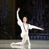 Премьера балета «Лебединое озеро» состоялась в НОВАТе - НОВАТ - фото №7