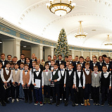 Сборная России по хоккею и юные воспитанники школы «Красная Машина Юниор» посетили Новосибирский театр оперы и балета - НОВАТ - фото №1